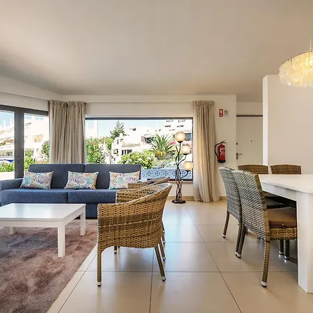 Marbello Beach House 别墅